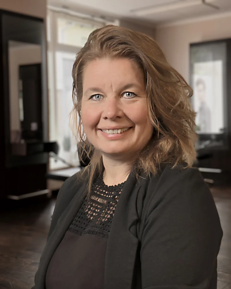 Tatjana, Friseurmeisterin bei Salon Thies in Zeven