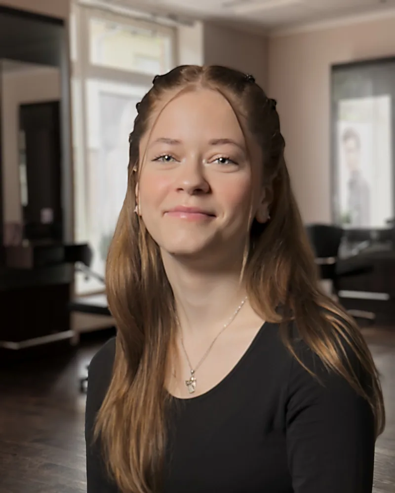 Nele, Auszubildende bei Salon Thies in Zeven